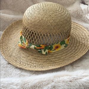 NWOT Straw Sunflower Beach Hat